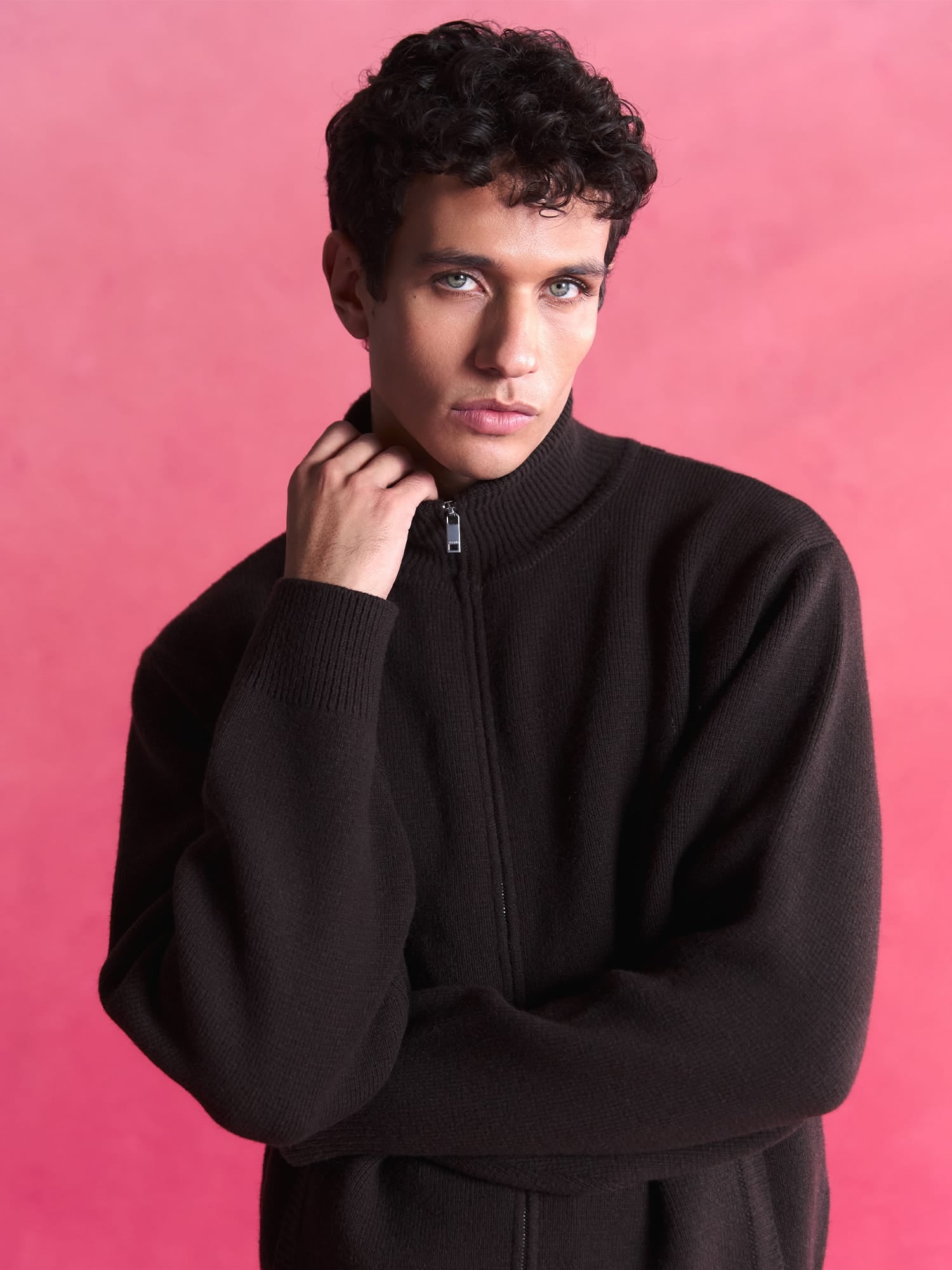 Mens Cashmere Zip Up Sweatshirt—Obsidian Core