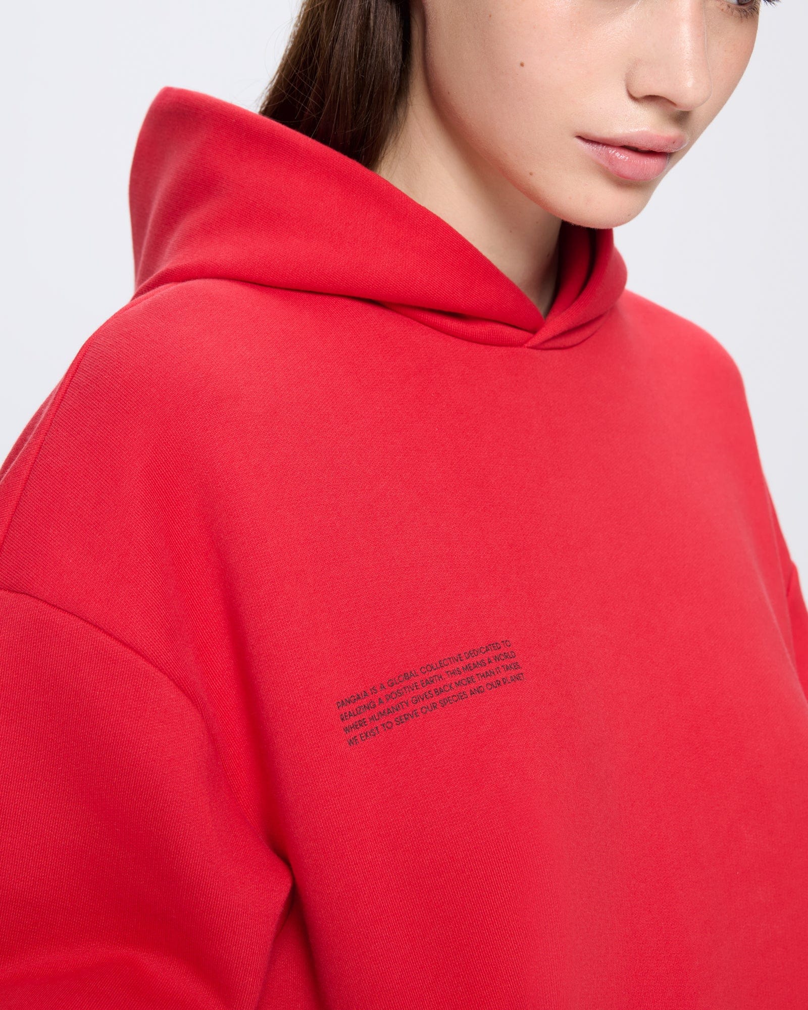 365_HEAVYWEIGHT_HOODIE_GOJI_RED_WOMENS_DETAIL