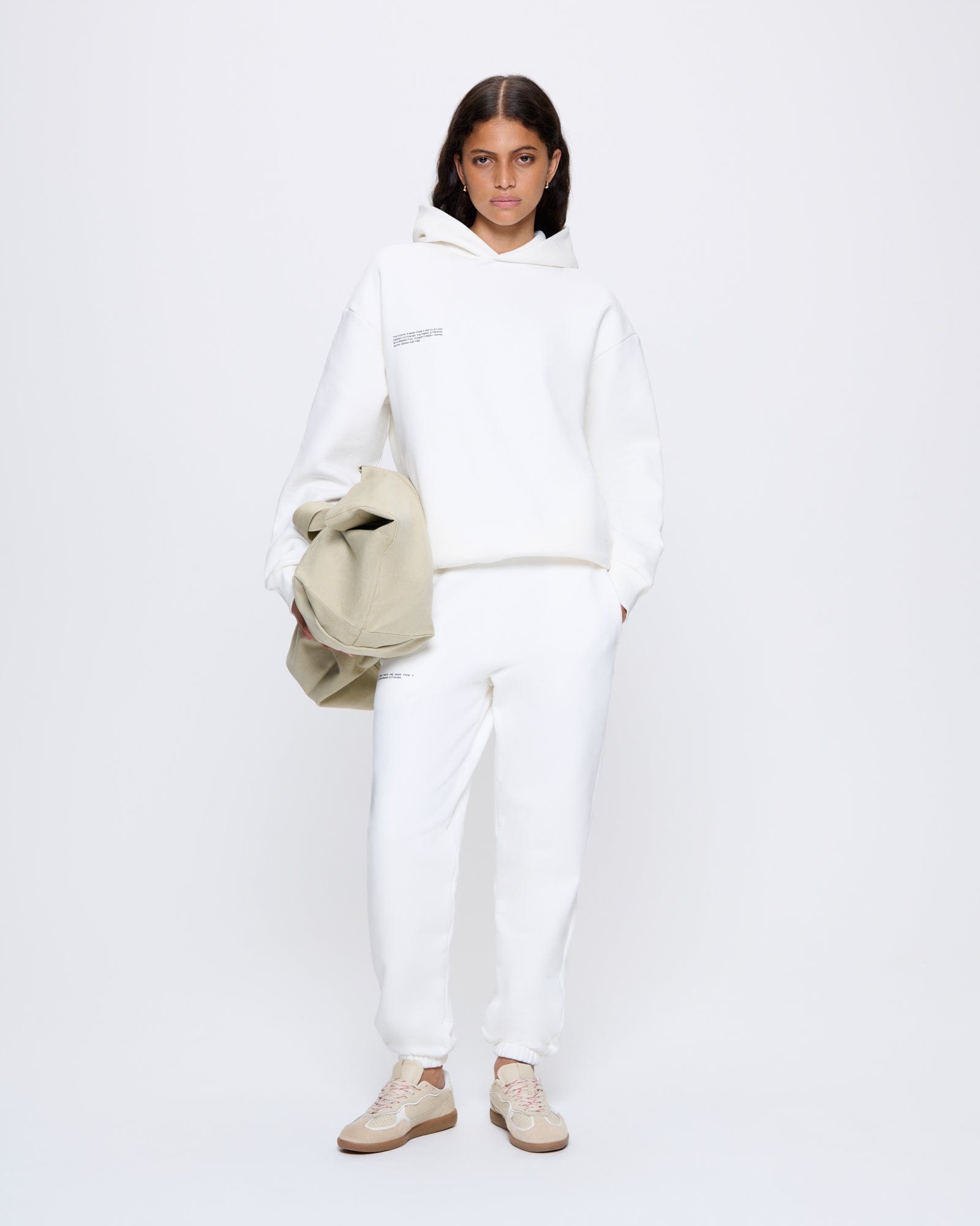 365_HEAVYWEIGHT_HOODIE_OFF-WHITE_WOMENS_LEAD-MODEL