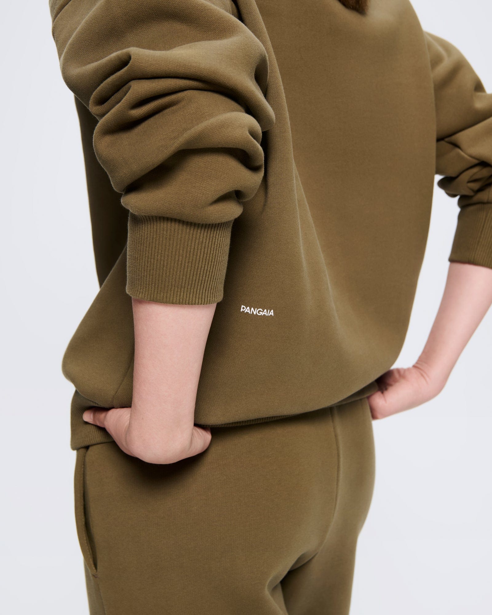 365_HEAVYWEIGHT_SWEATSHIRT_SOIL_BROWN_WOMENS_BACK