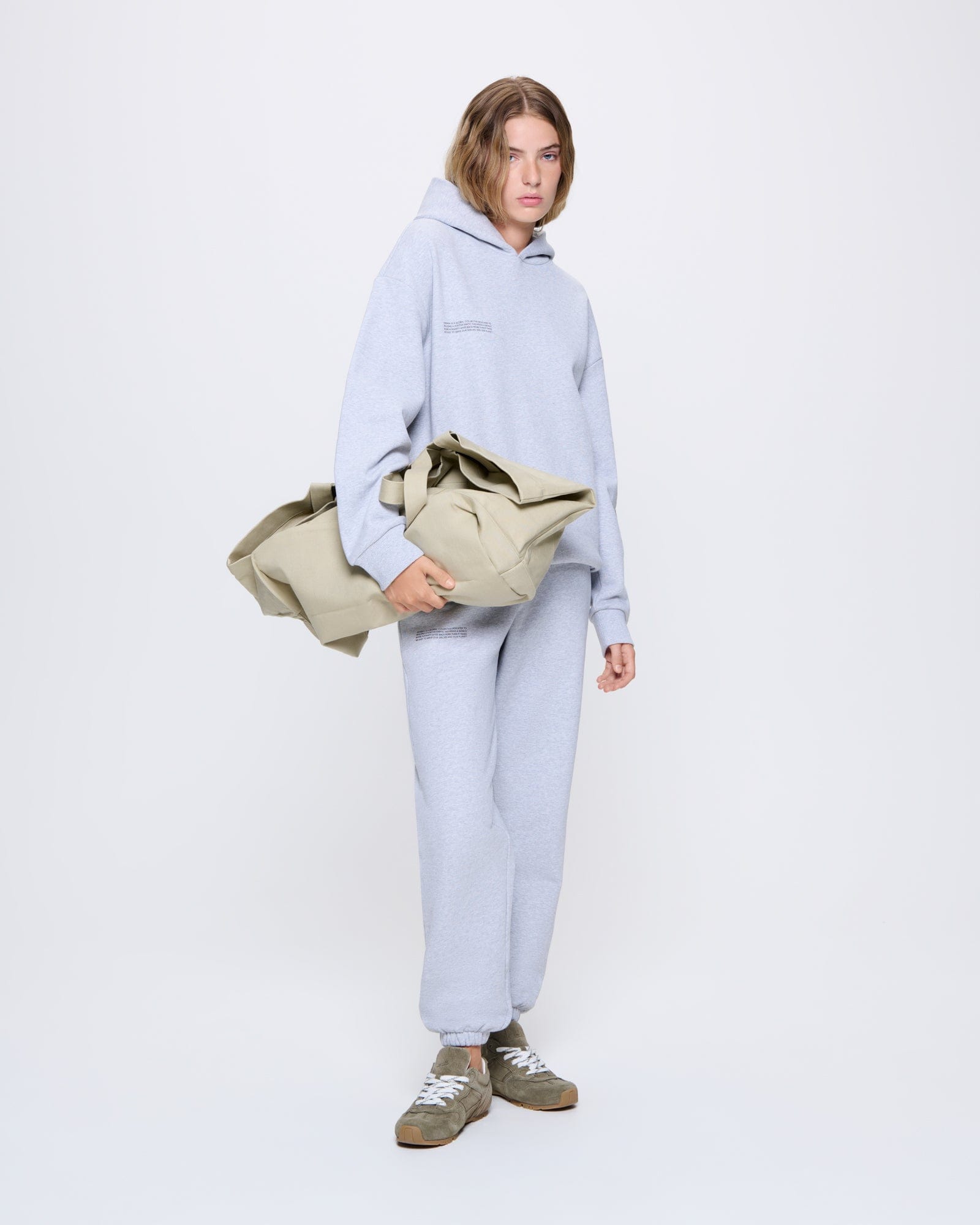 365_HEAVYWEIGHT_TRACK-PANTS_GREY-MARL_WOMENS_LEAD-MODEL