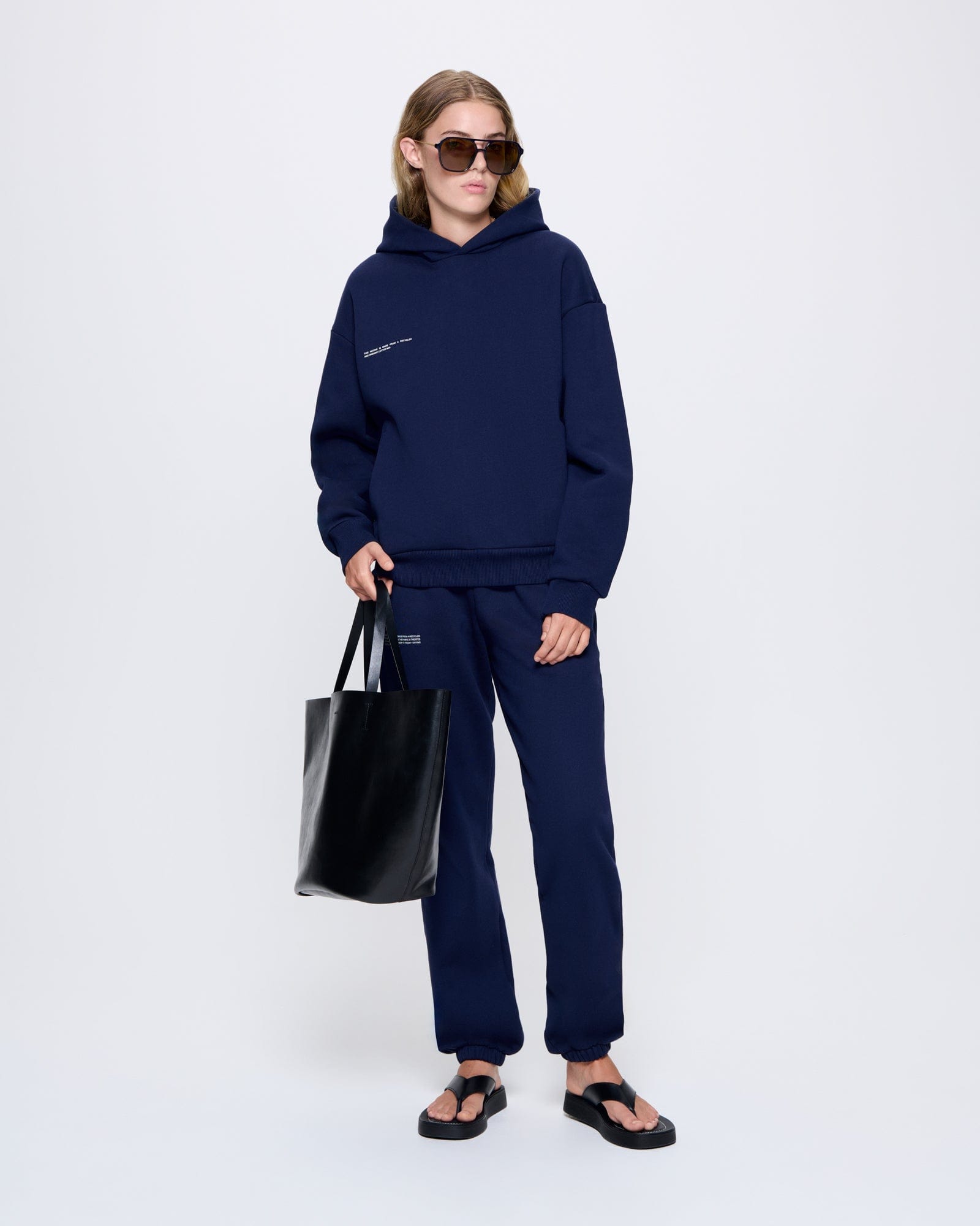 365_HEAVYWEIGHT_TRACK-PANTS_NAVY-BLUE_WOMENS_LEAD-MODEL