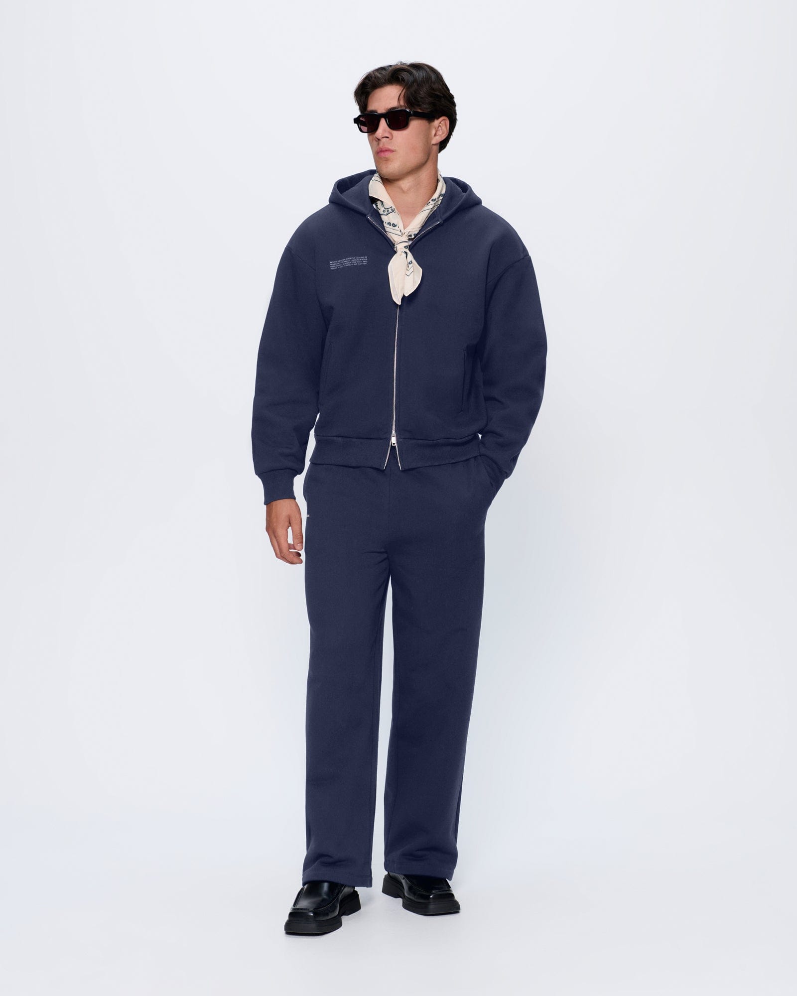 365_HEAVYWEIGHT_ZIP_UP_HOODIE_NAVY_MENS_LEAD_Retouched