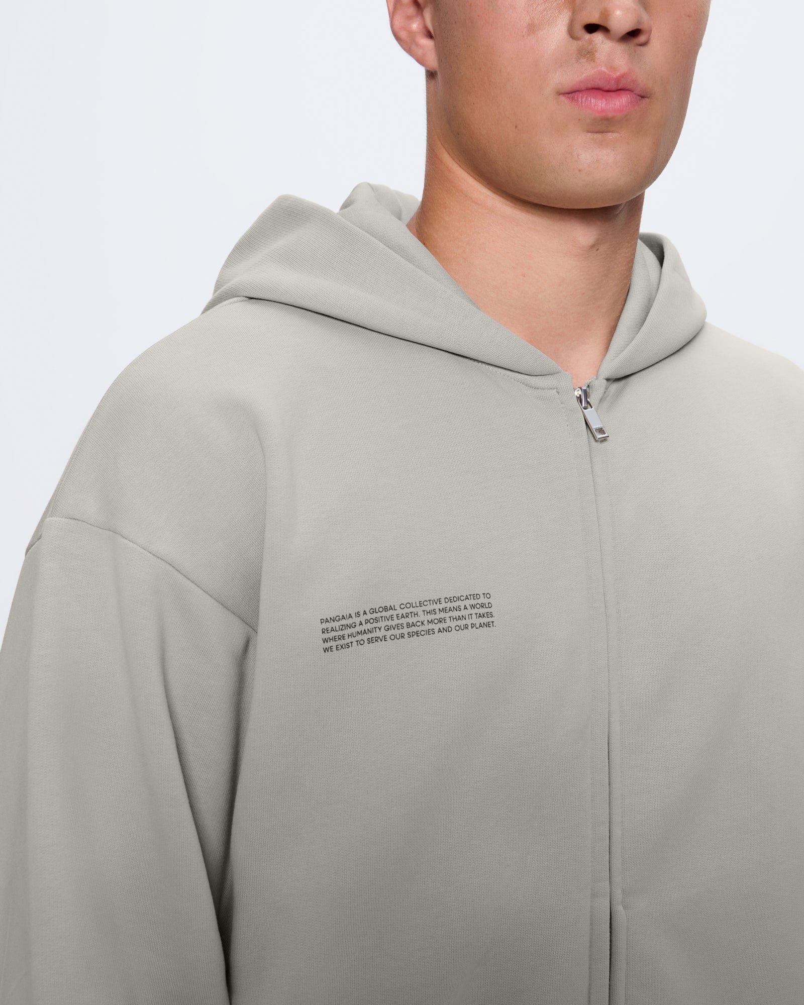 365_HEAVYWEIGHT_ZIP_UP_HOODIE_STONE_MENS_DETAIL_Retouched