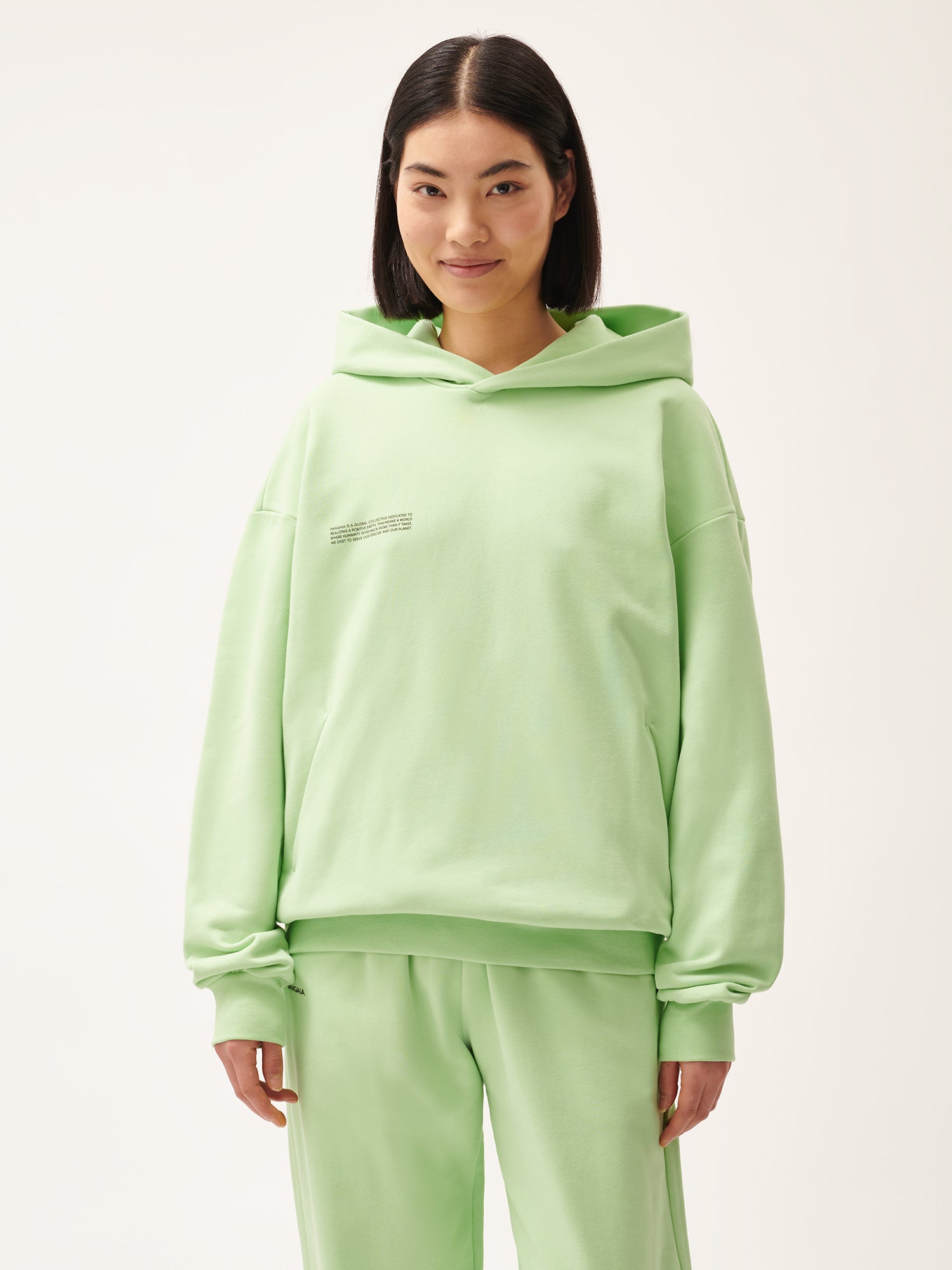 365_Hoodie_Fennel_Green_female-1