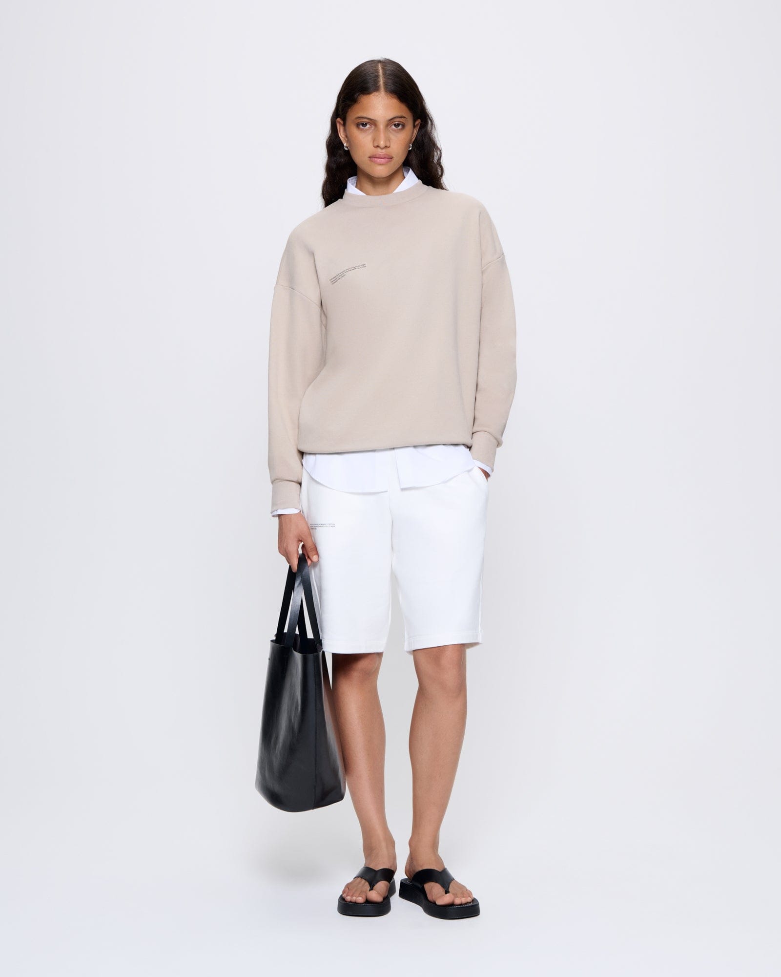 365_MIDWEIGHT_SWEATSHIRT_STONE_WOMENS_LEAD-MODEL