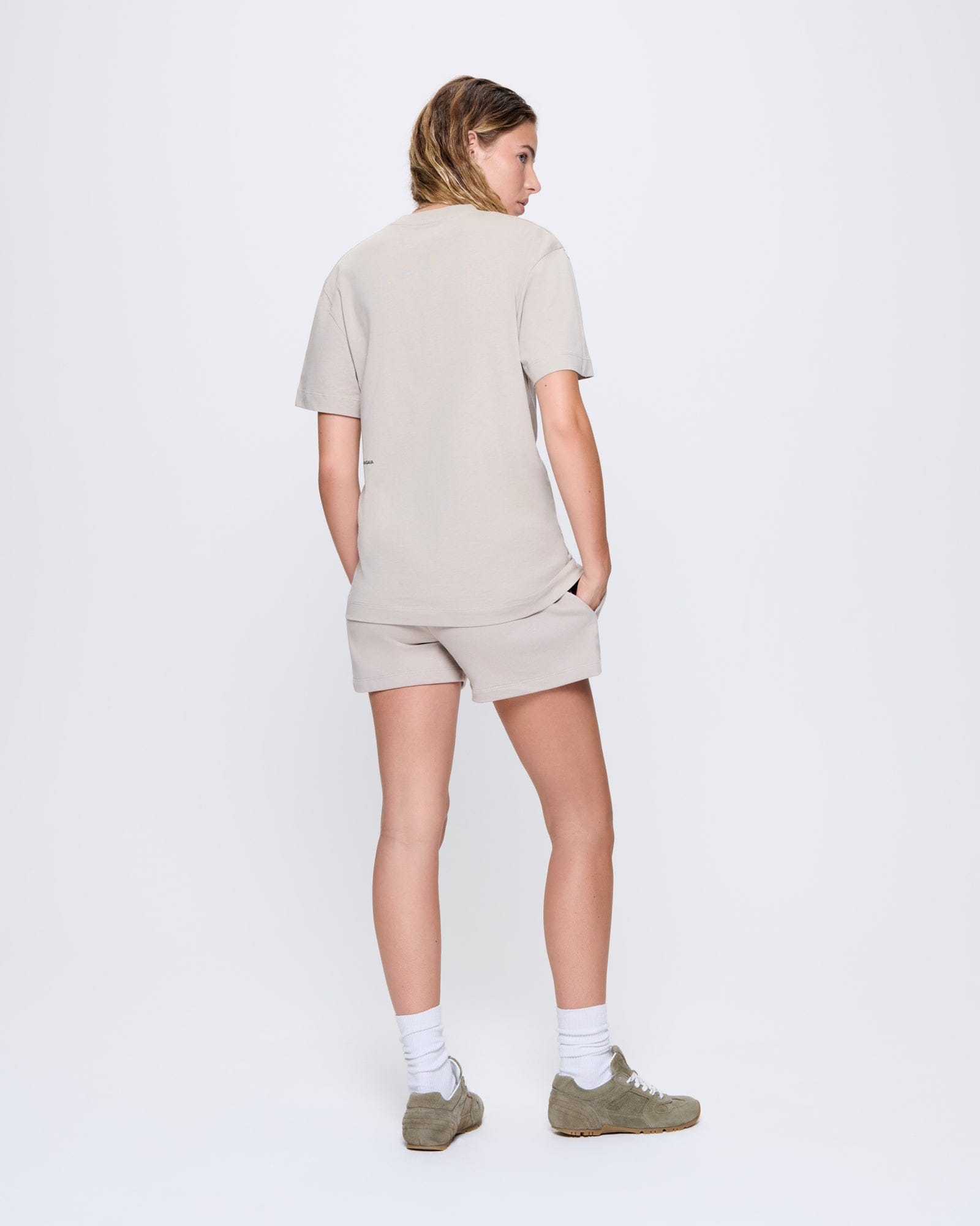 365_MIDWEIGHT_T-SHIRT_STONE_WOMENS_BACK-MODEL