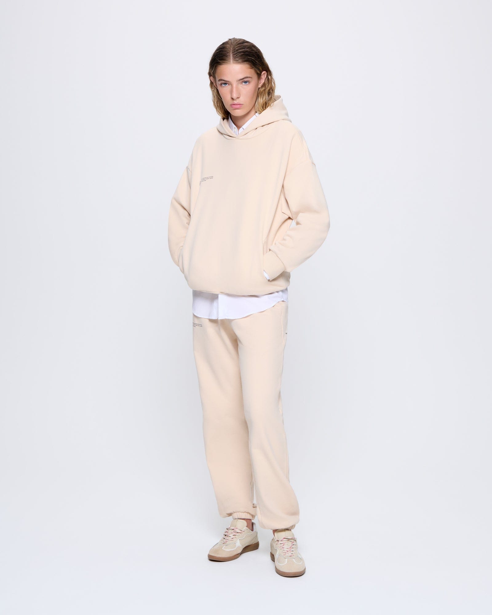 365_MIDWEIGHT_TRACK-PANTS_SAND_WOMENS_LEAD-MODEL