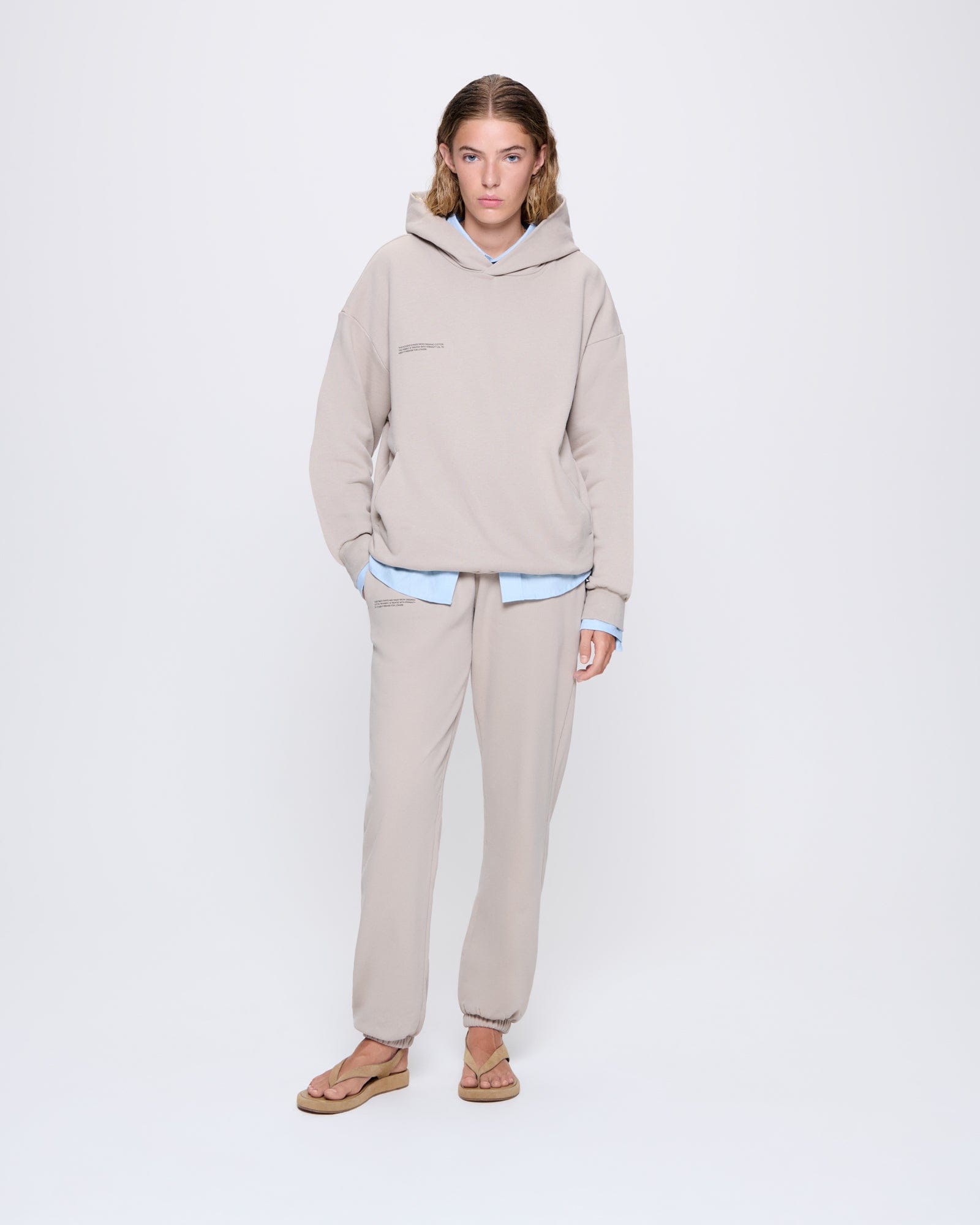 365_MIDWEIGHT_TRACKPANTS_STONE_WOMENS_LEAD_3e3a1f54-5d75-4125-b480-512da6196815-MODEL