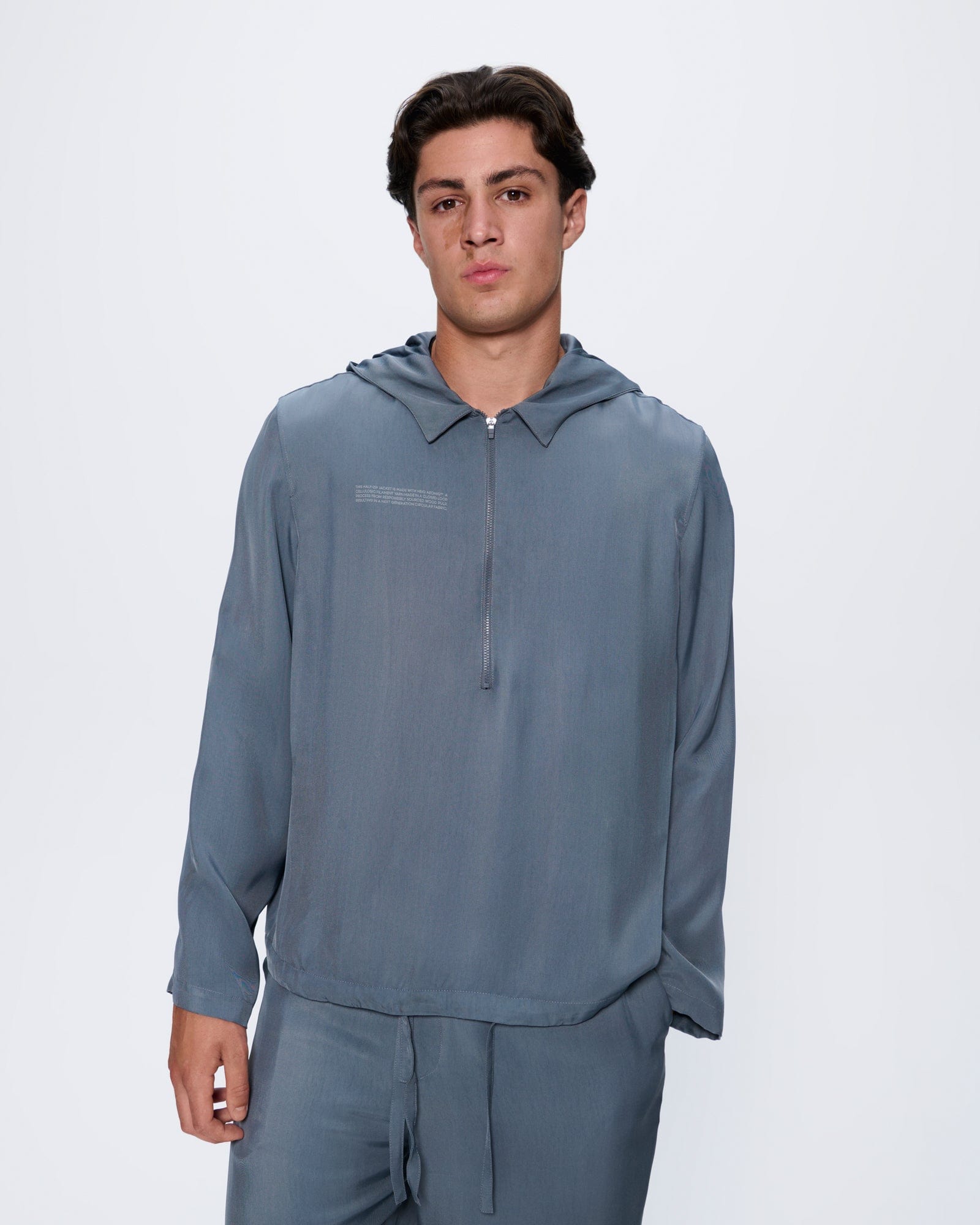 Mens AeoniQ™ Half-Zip Overtop— Volcanic Gray