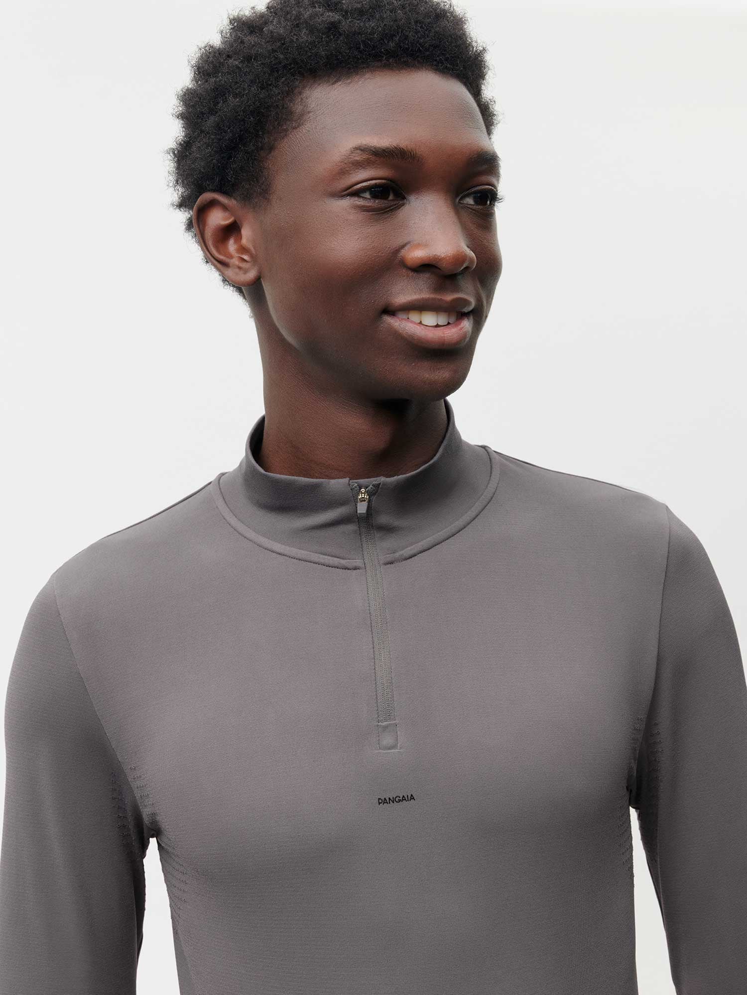 Activewear-3.1-Seamless-Half-Zip-Top-Volcanic-Grey-Male-3