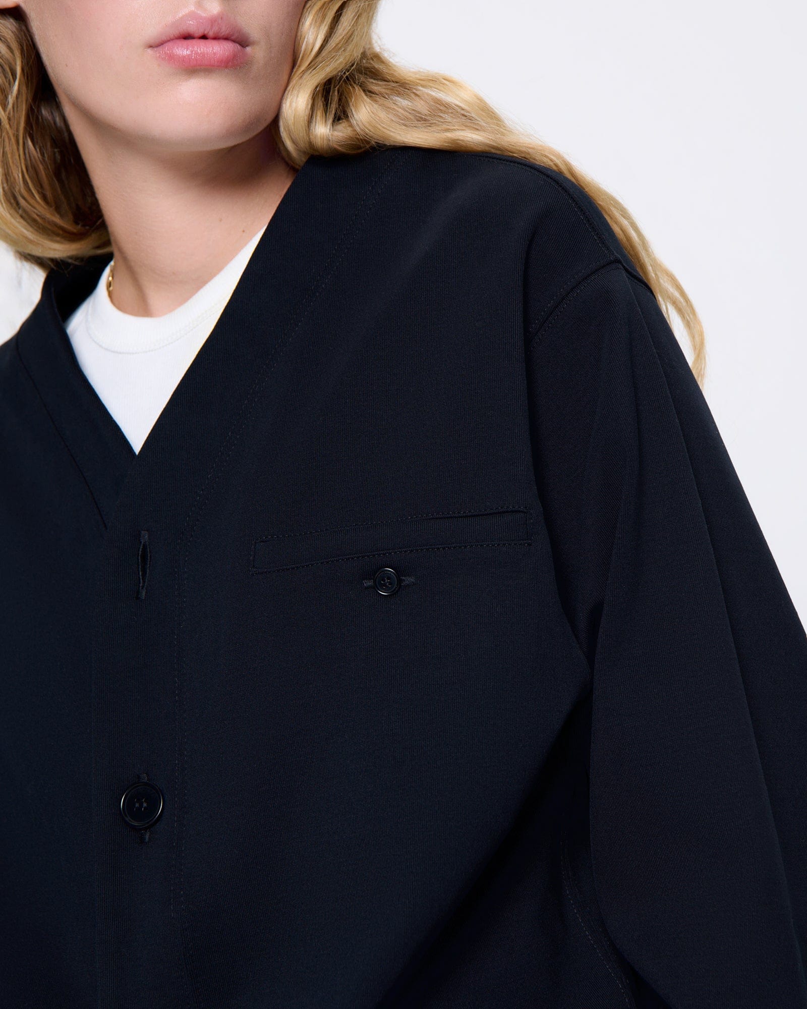 DNA_DOUBLE-JERSEY-LINER-JACKET_BLACK_WOMENS_DETAIL