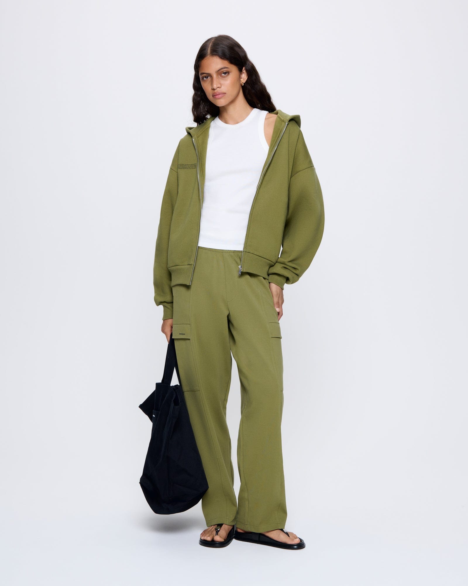 DNA_HEAVYWEIGHT-ZIPPED-HOODIE_HIGHLAND-GREEN_WOMENS_LEAD