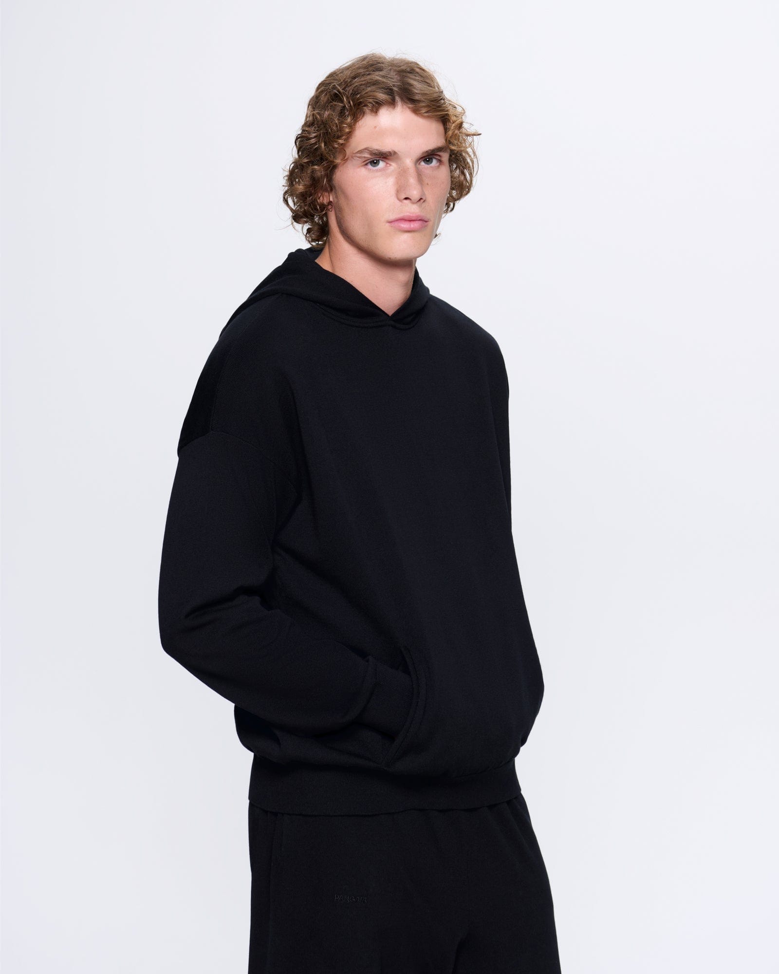 DNA_KNITTED_HOODIE_BLACK_MENS_FRONT