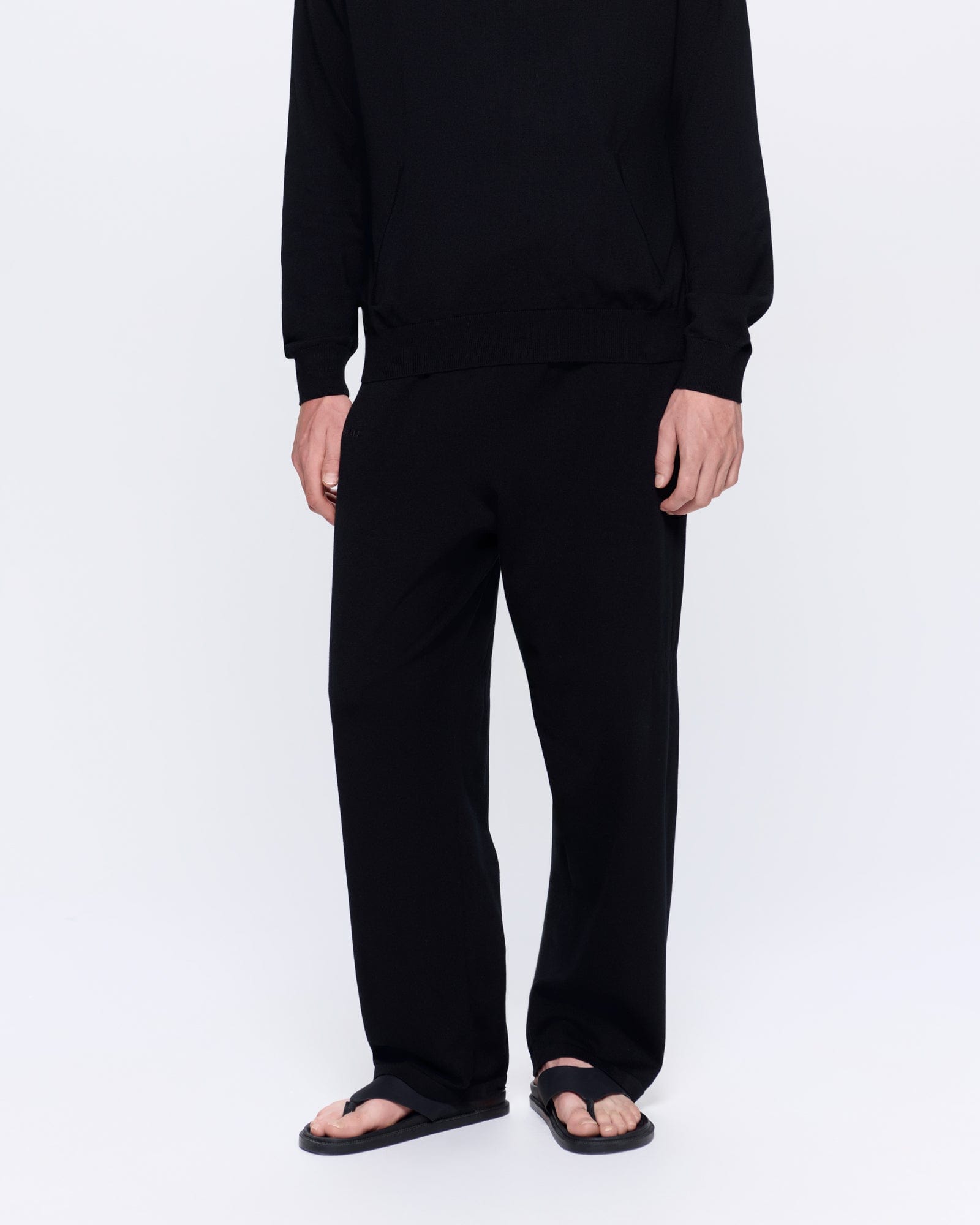 DNA_KNITTED_STRAIGHT_LEG_TRACK_PANTS_BLACK_MENS_FRONT