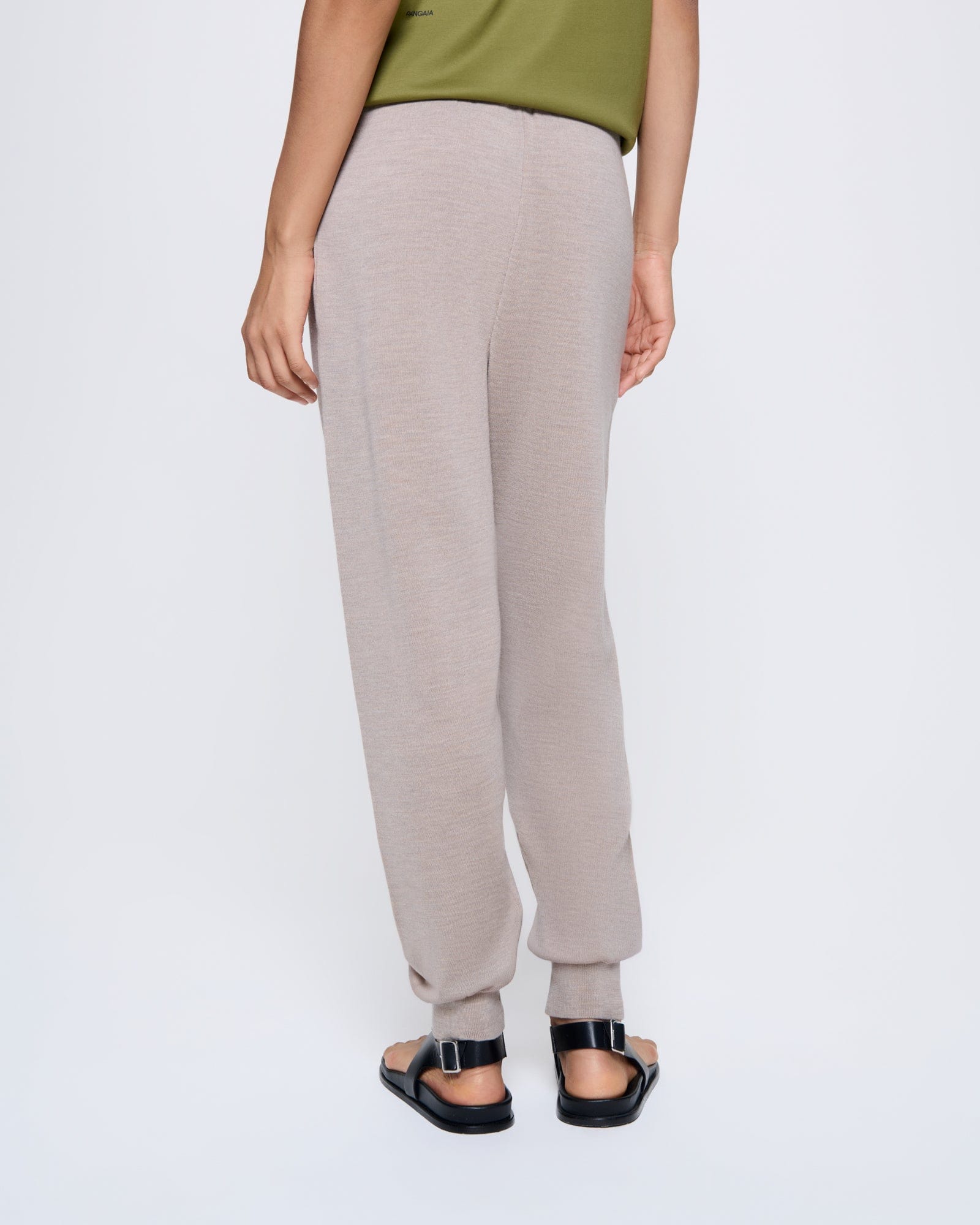 DNA_MERINO-WOOL_TRACKPANTS_STONE-MARL_WOMENS_DETAIL