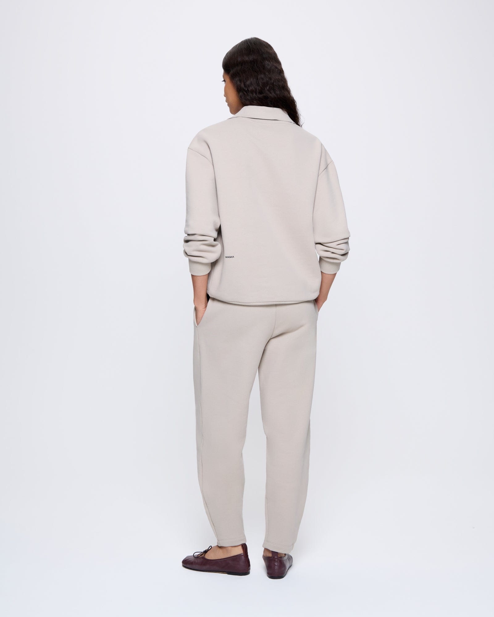 DNA_POLO-NECK-SWEATSHIRT_STONE_WOMENS_BACK