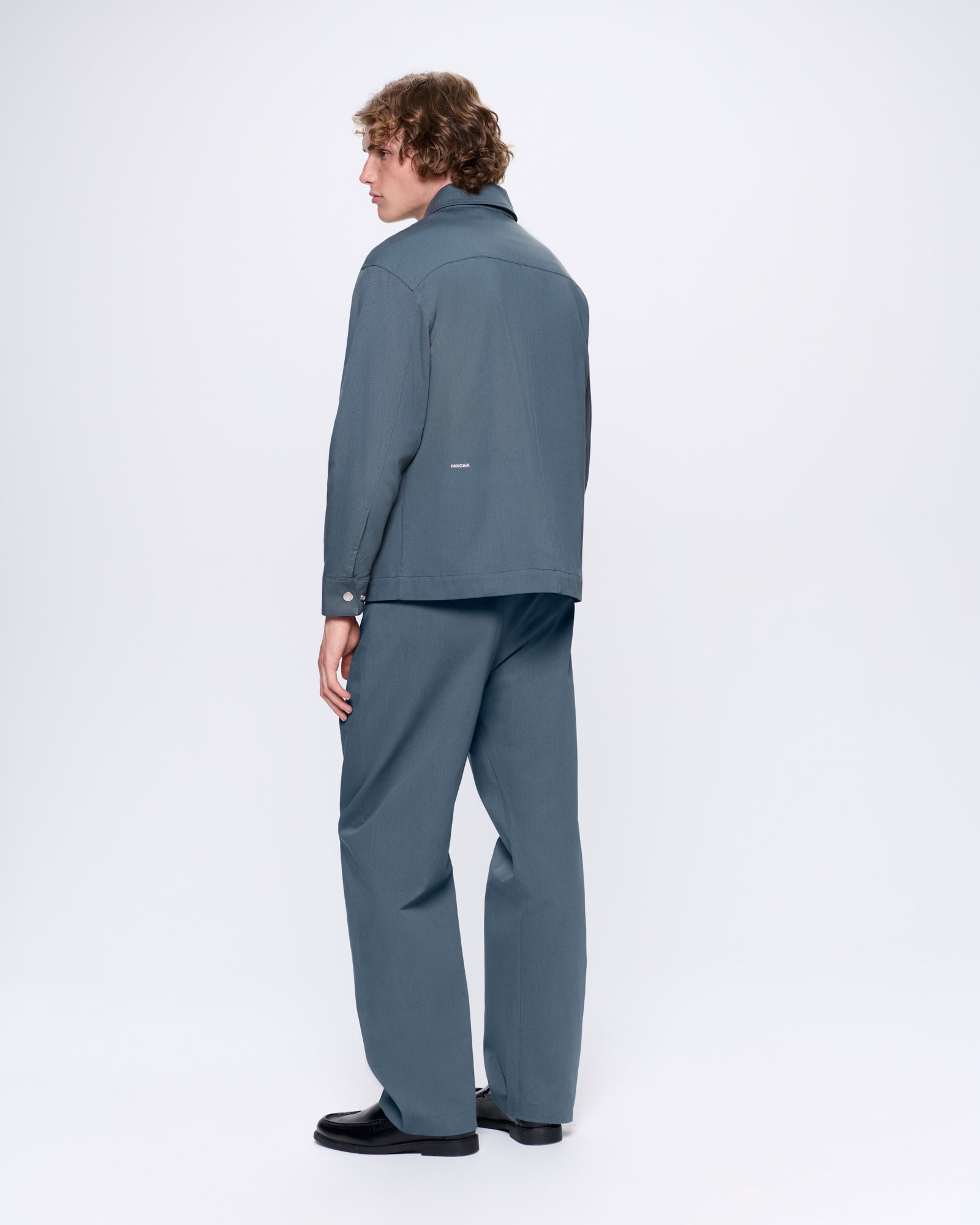 DNA_UTILITY_TROUSERS_ATMOSPHERE_GREY_MENS_BACK