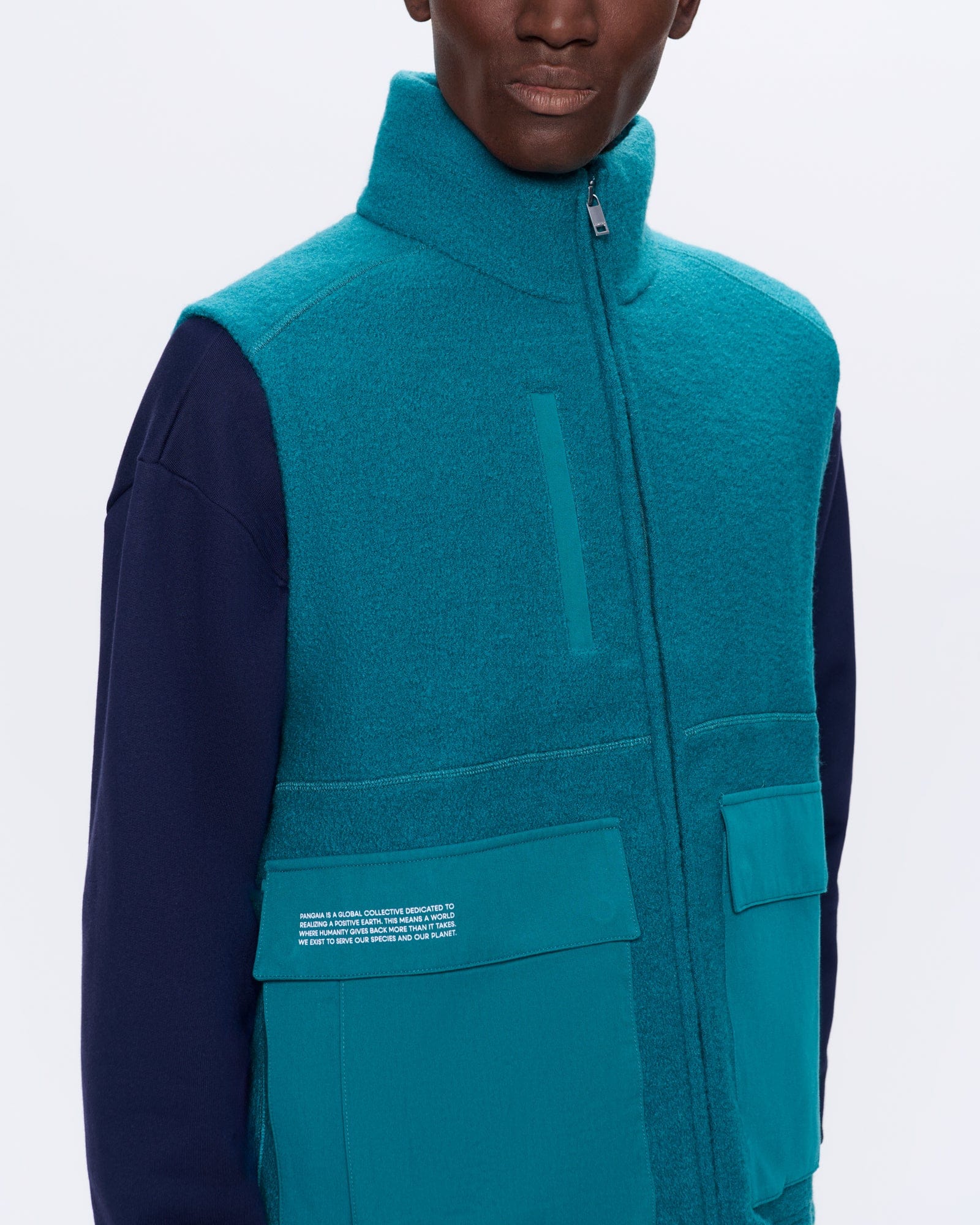 DNA_UTILITY_WOOL_GILET_SCARAB_TEAL_MENS_DETAIL