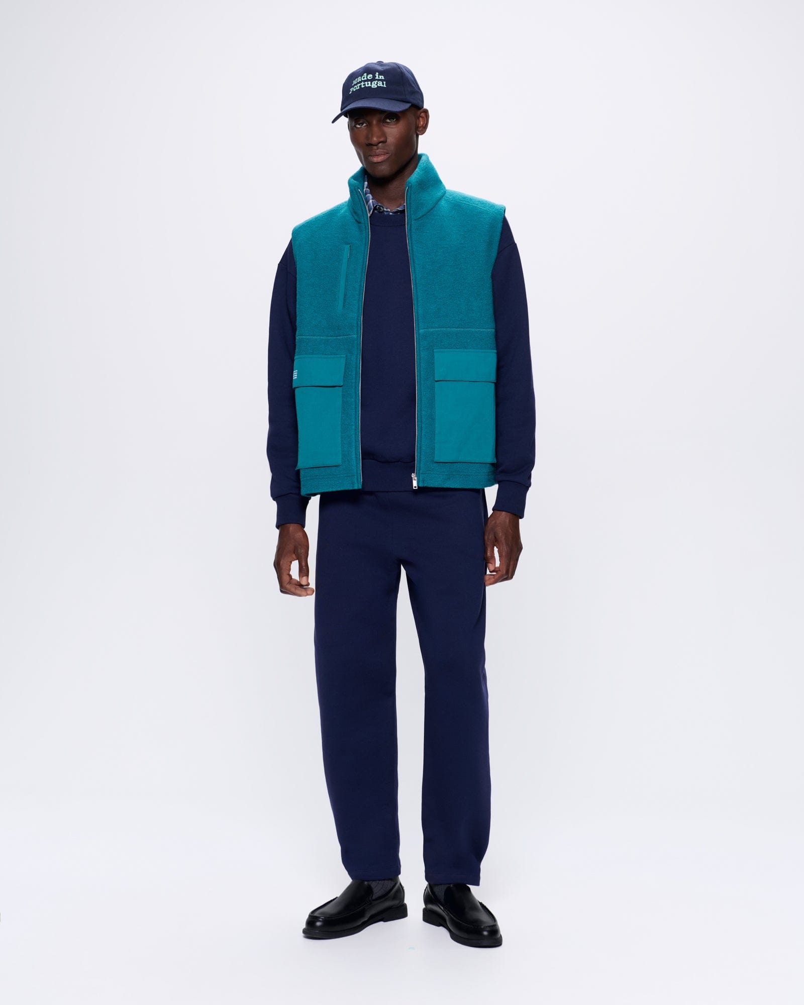 DNA_UTILITY_WOOL_GILET_SCARAB_TEAL_MENS_LEAD