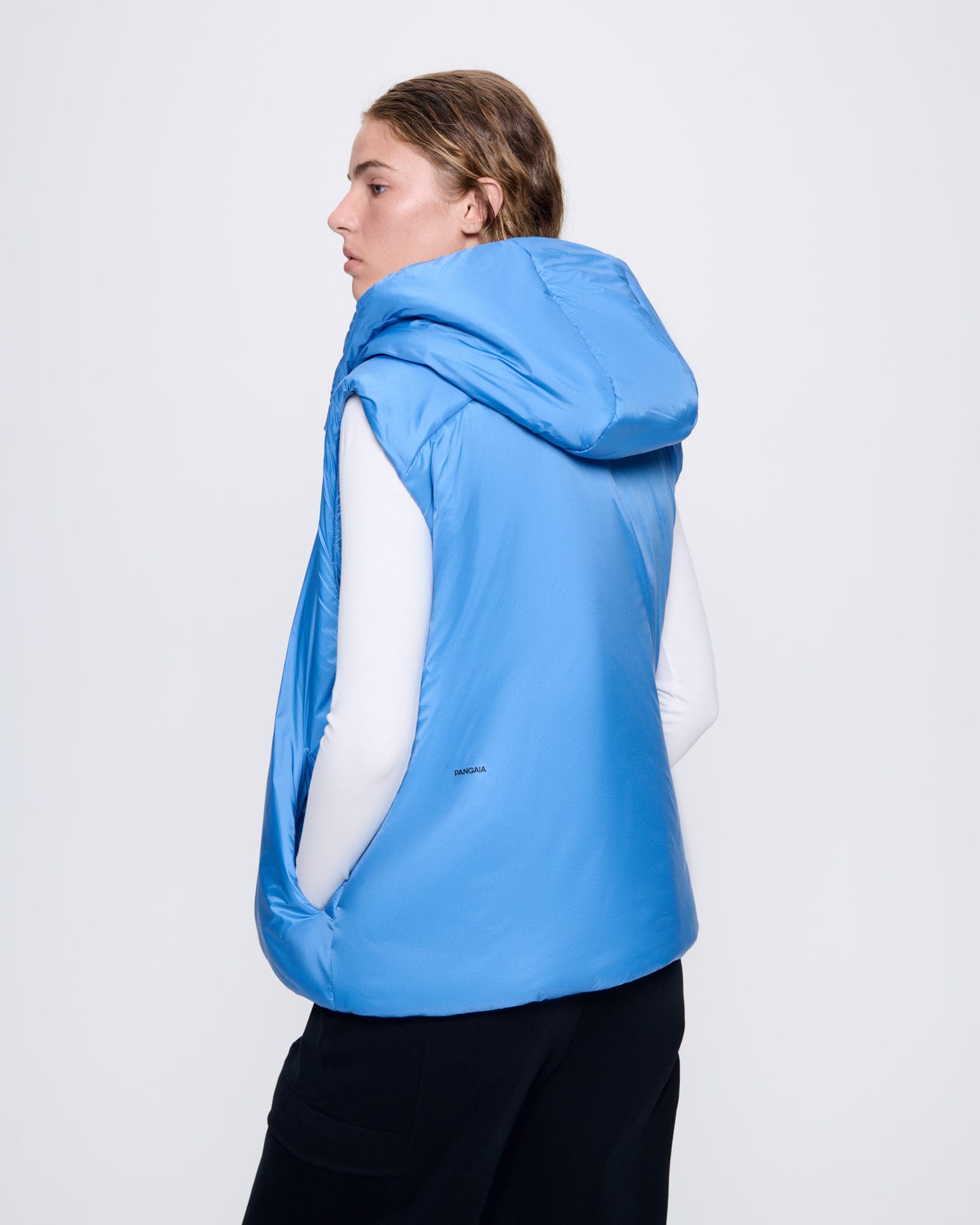 FLOWER-WARMTH_LITE_GILET_SUMMIT-BLUE_WOMENS_DETAIL_1