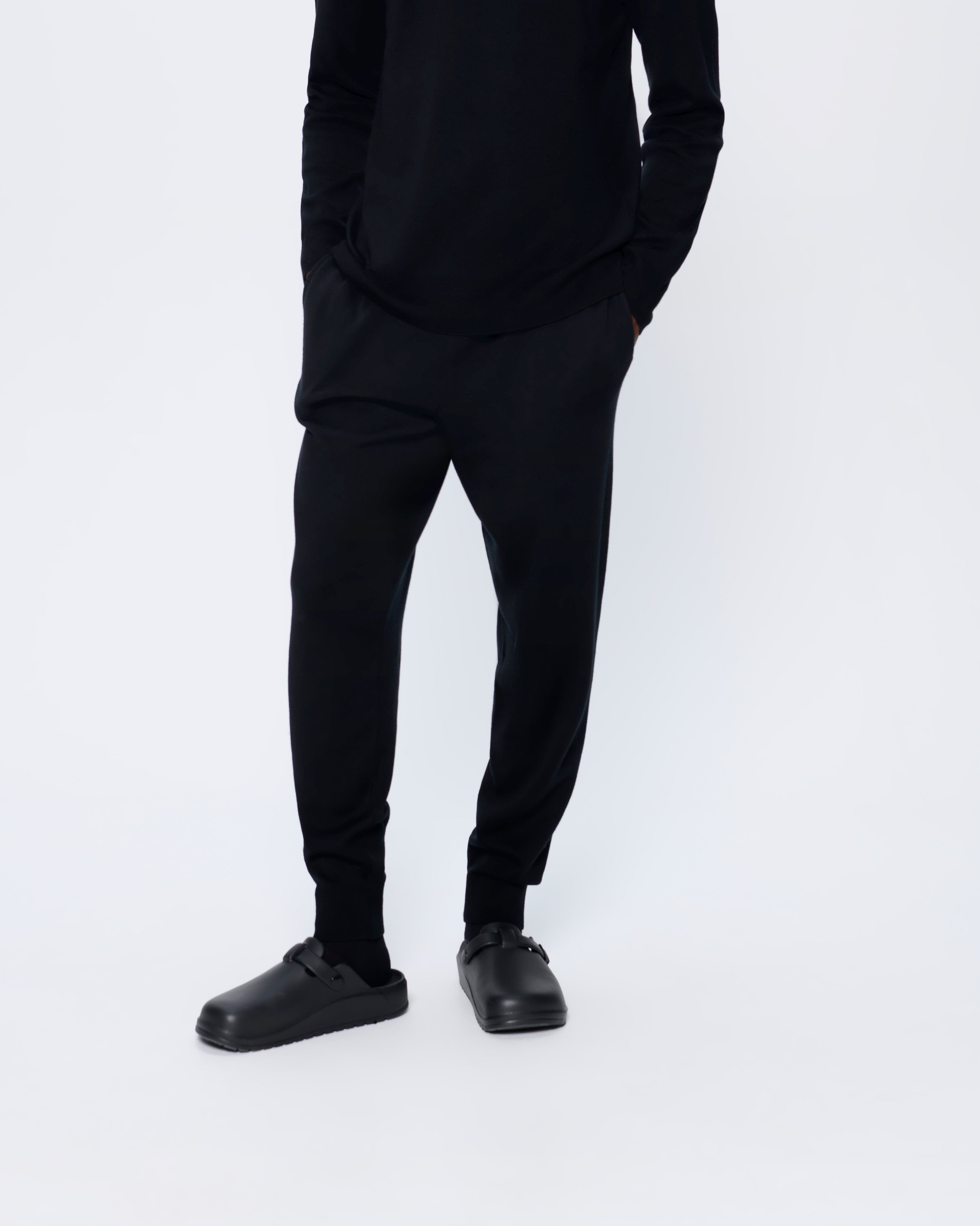 RECYCLED_MERINO_PANTS_BLACK_MENS_FORNT
