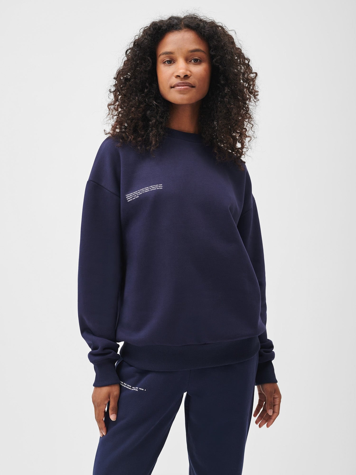 Signature-Sweatshirt-Navy-Model-Female-1