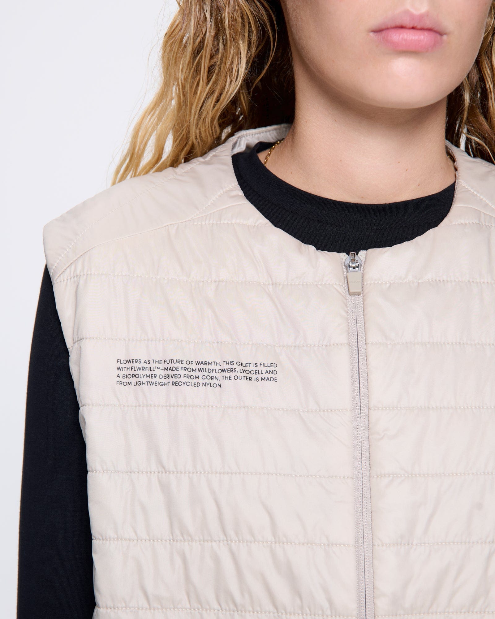 WOMENS_FLOWER-WARMTH_LITE_GILET_WHEAT-BEIGE_WOMENS_DETAIL