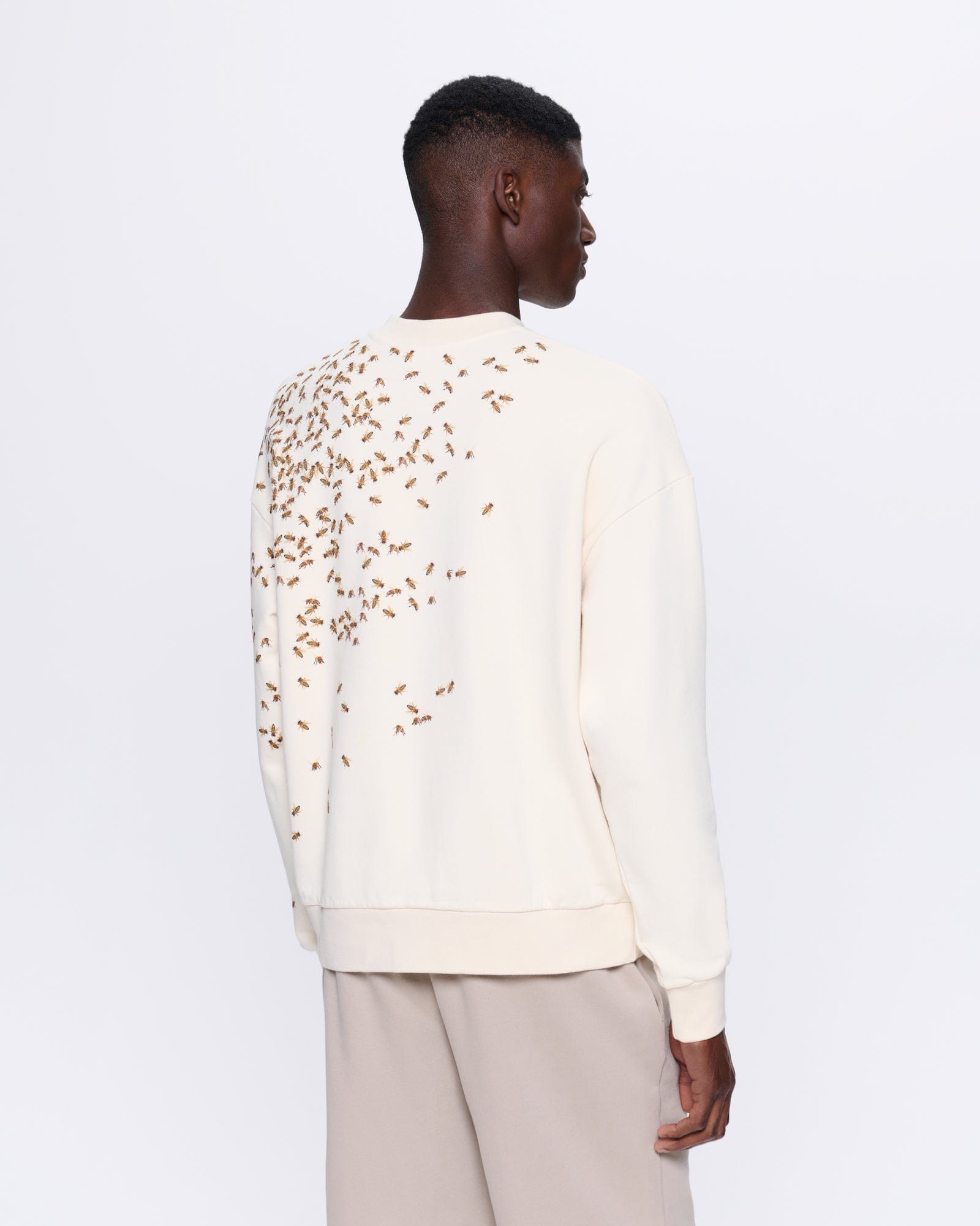 WORLD_BEE_DAY_SWEATSHIRT_MENS_BACK