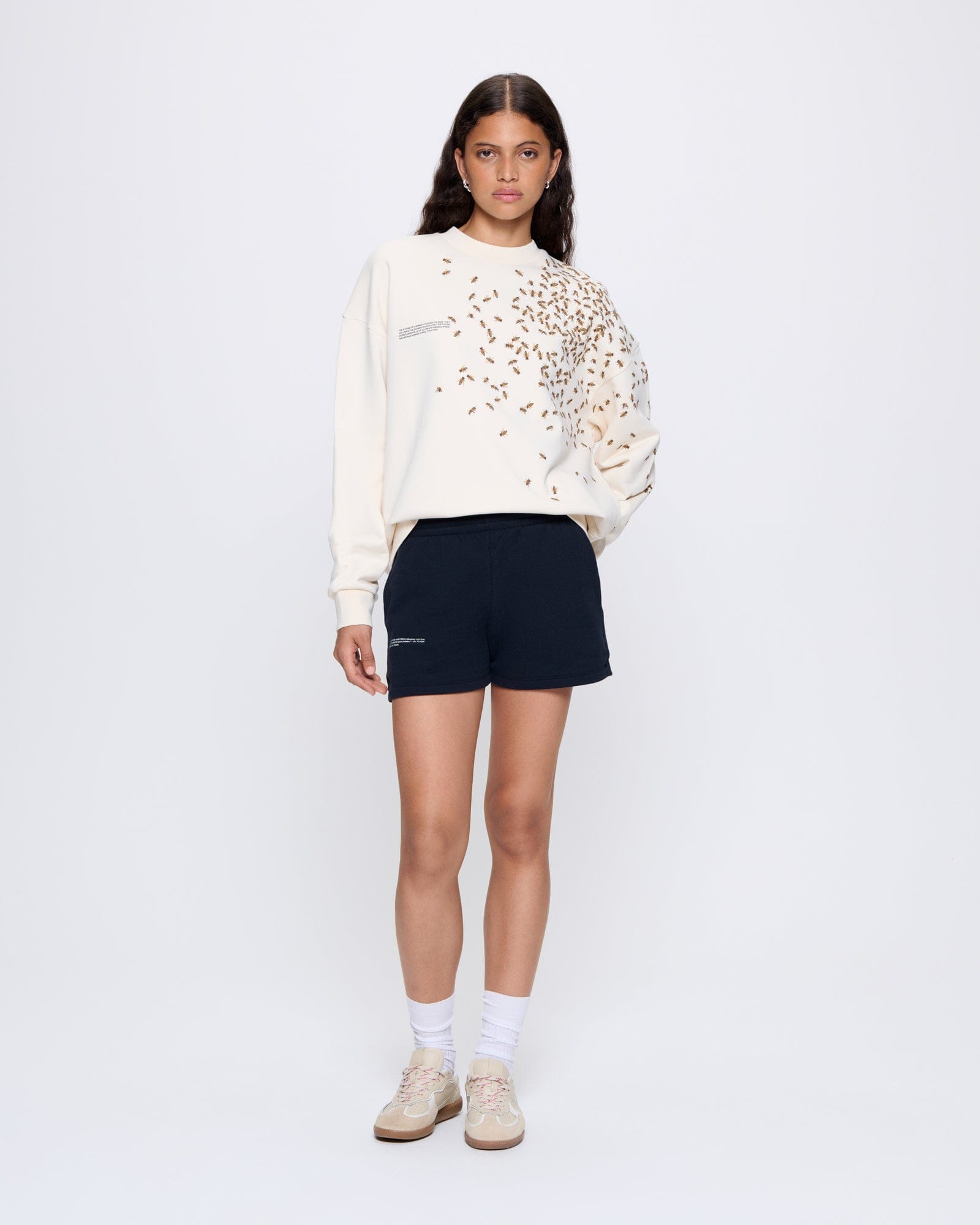 WORLD_BEE_DAY_SWEATSHIRT_UNDYED_WOMENS_LEAD